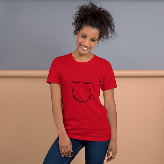 Mum makes me smile  t-shirt